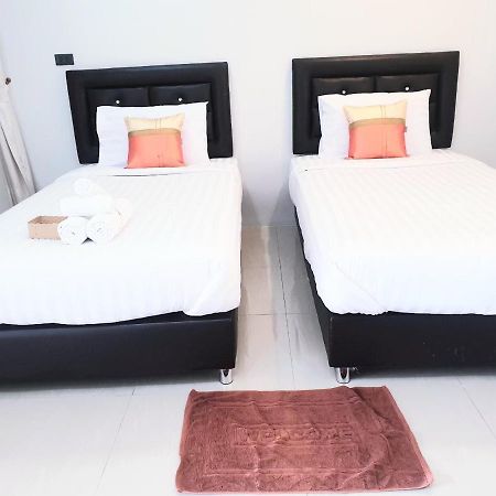 Chadaporn Mae Chaem Hotel Экстерьер фото