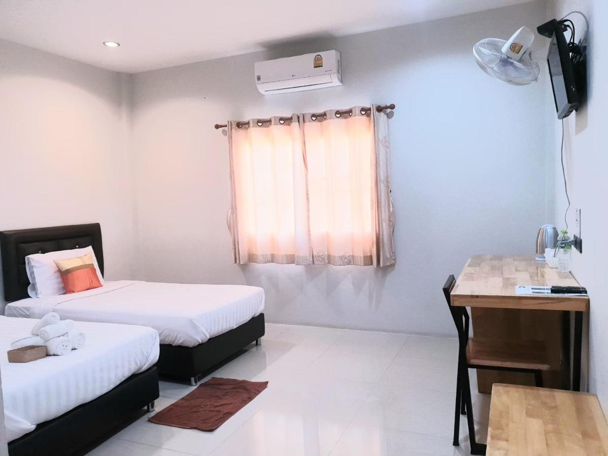 Chadaporn Mae Chaem Hotel Экстерьер фото