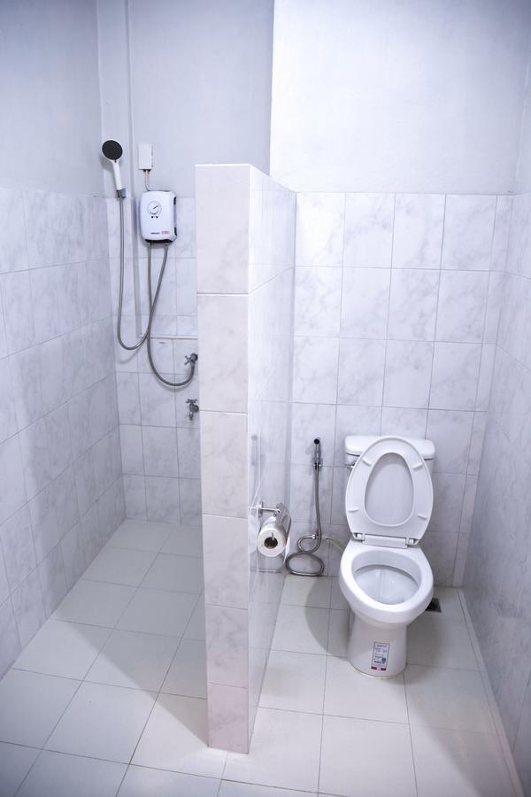 Chadaporn Mae Chaem Hotel Экстерьер фото